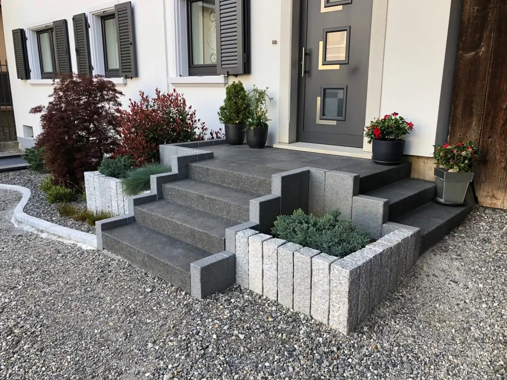 Escalier et palissades en granit – réalisation à Oltingue secteur 3 frontières