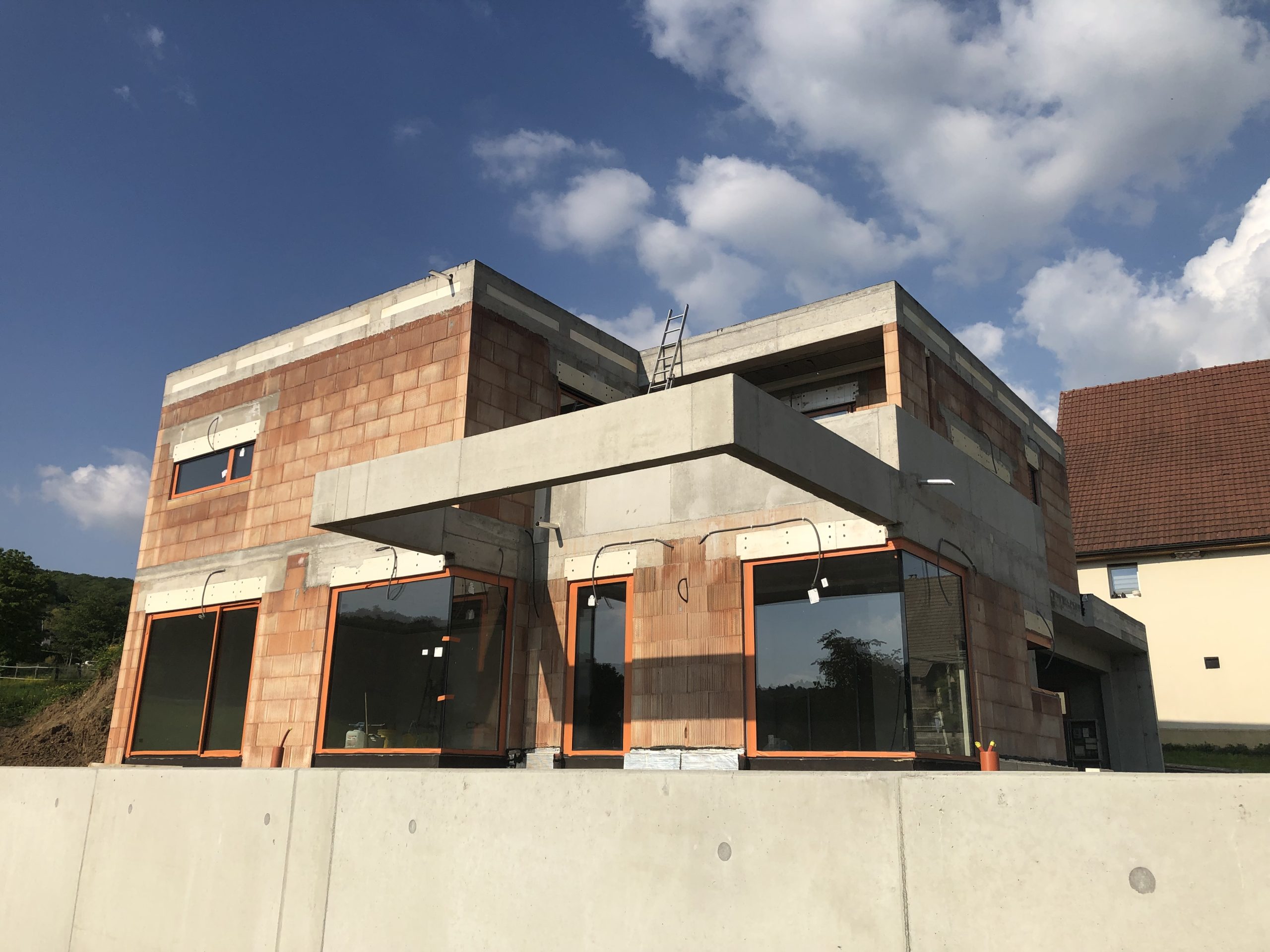 Construction d’une maison d’habitation en béton armé et briques à Liebenswiller proche de Leymen