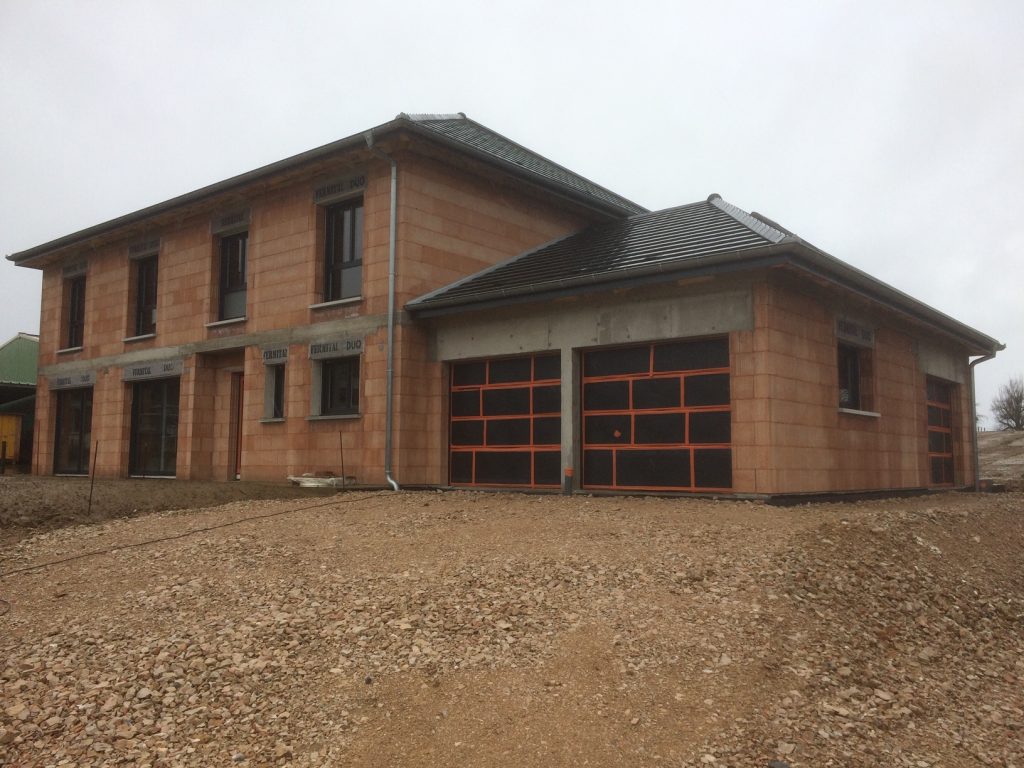 Construction d&rsquo;une maison d&rsquo;habitation en béton armé et maçonnerie de briques à Attenschwiller proche de Hésingue