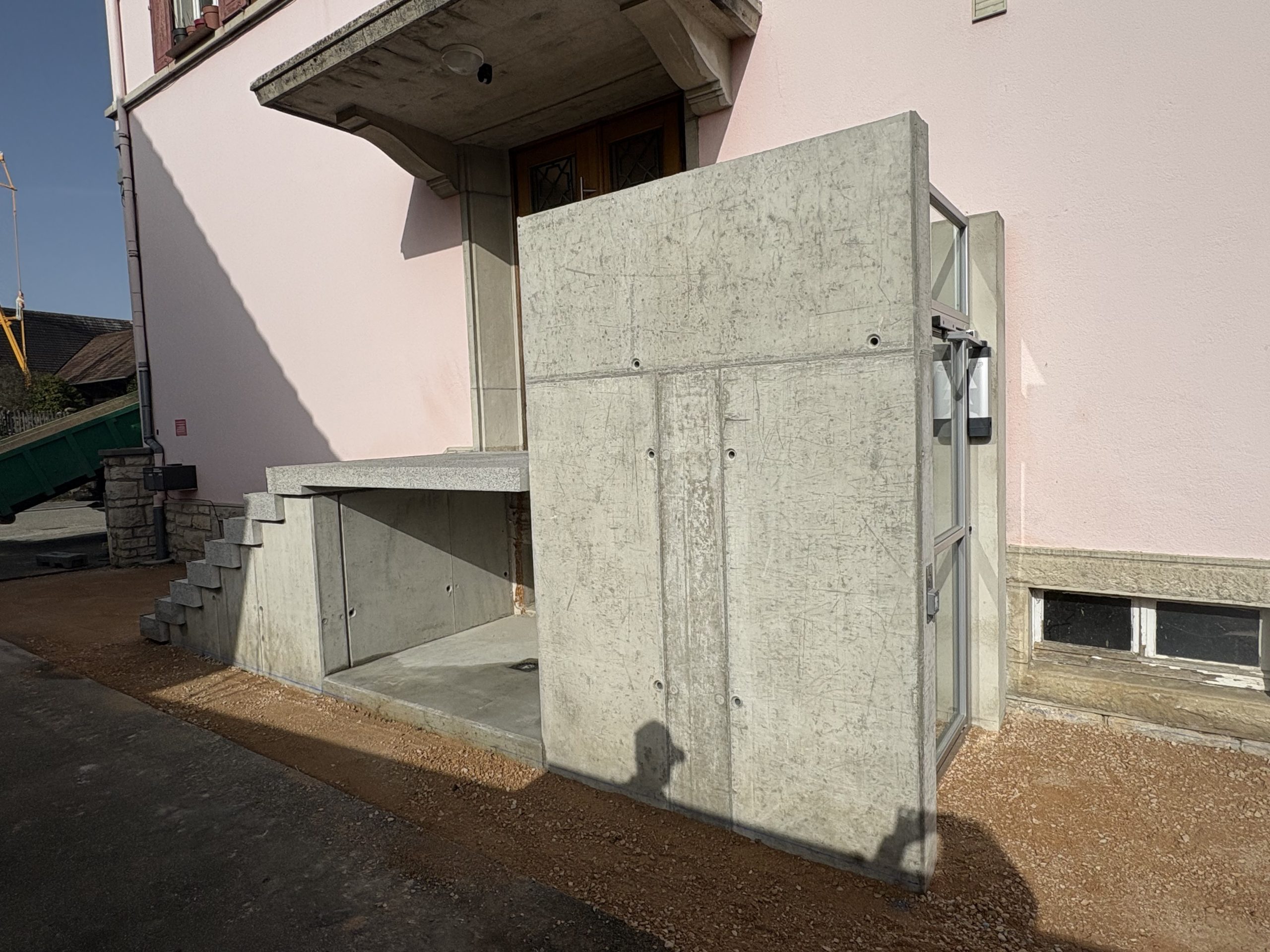 Transformation d&rsquo;une entrée existante en accès PMR à Raedersdorf proche de Ferrette